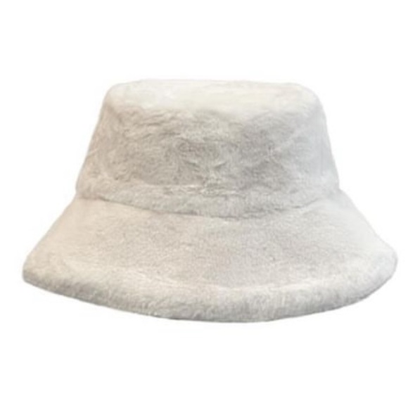NWT BOBBLEHAUS Fluffies faux fur with 100% cotton lining main image 2